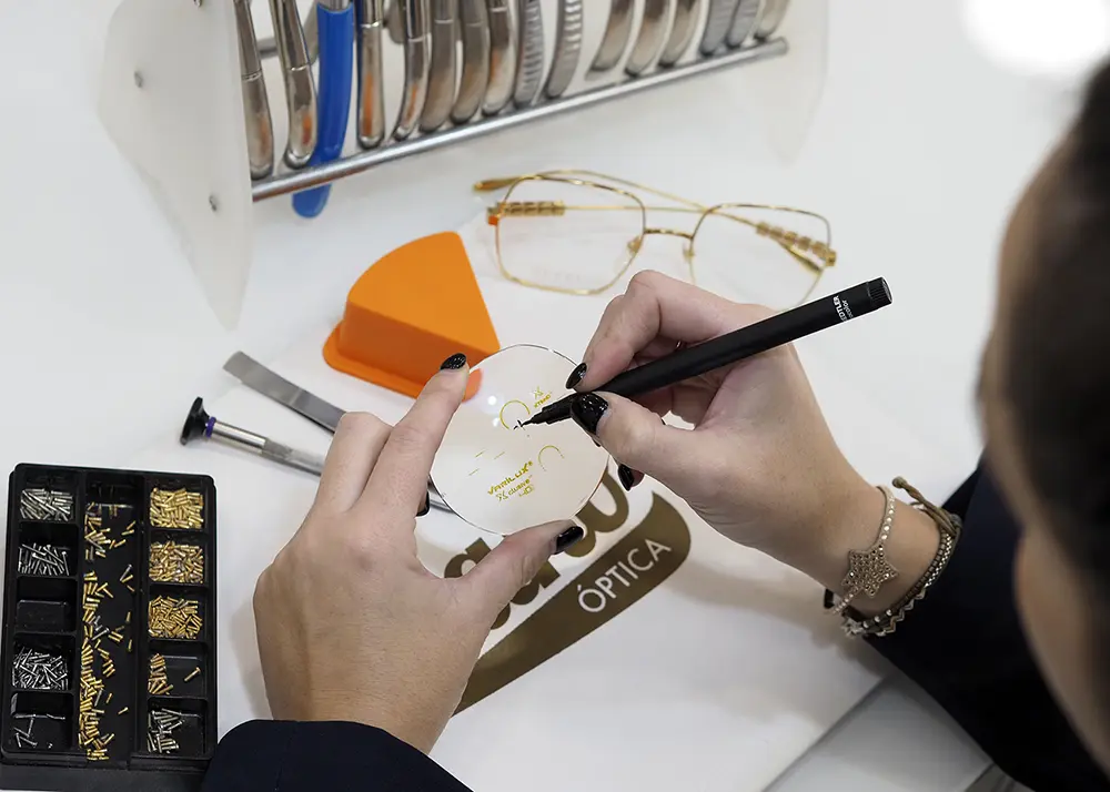 taller propio gafas